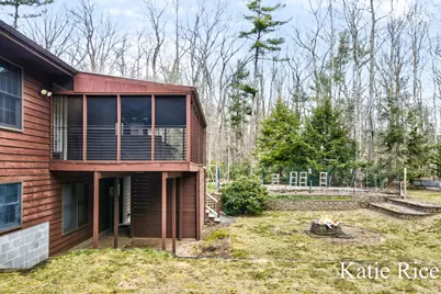 938 N Scenic Drive, Muskegon, MI 49445 - Photo 33