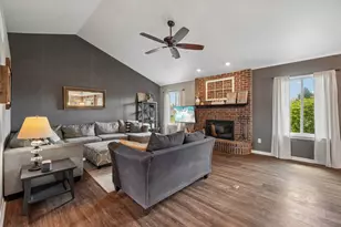 9001 N Pheasant Ridge, Saline, MI 48176 - Photo 5