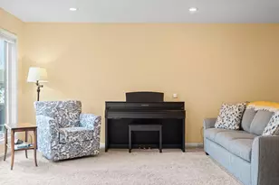 804 Moore Dr, Chelsea, MI 48118 - Photo 17