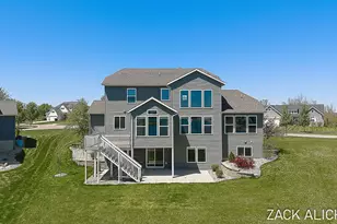 7738 Hawkin St, Allendale, MI 49401 - Photo 3