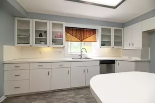 1734 Greenbriar Dr, Portage, MI 49024 - Photo 17