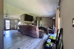 140 S Snow Prairie Rd, Coldwater, MI 49036 - Photo 3