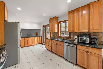 6079 Venice Drive, Commerce Township, MI 48382 - Photo 19
