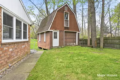 3907 Tioga Drive SW, Wyoming, MI 49519 - Photo 3