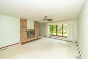 12528 Will Mill Dr, Milford, MI 48380 - Photo 9