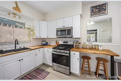 741 Crescent Street NE, Grand Rapids, MI 49503 - Photo 11