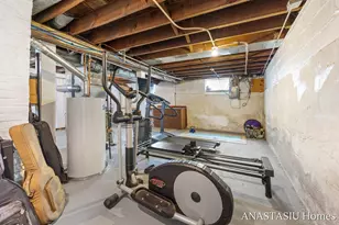 741 Crescent St NE, Grand Rapids, MI 49503 - Photo 21