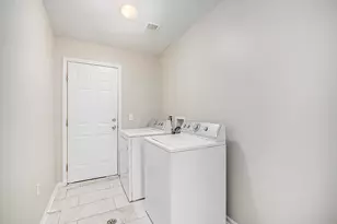 799 Addington Ln, Ann Arbor, MI 48108 - Photo 17