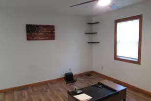 174 Saratoga Ave, Battle Creek, MI 49037 - Photo 7