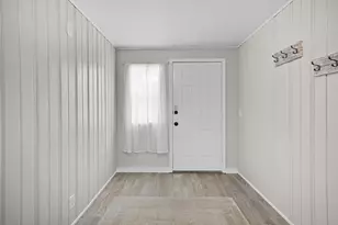 1605 Bridge St NW, Grand Rapids, MI 49504 - Photo 17