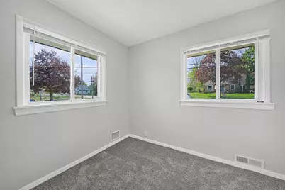 1605 Bridge Street NW, Grand Rapids, MI 49504 - Photo 9