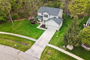 9410 Sandlewood Dr, Whitmore Lake, MI 48189 - Photo 43