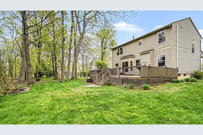 9410 Sandlewood Drive, Whitmore Lake, MI 48189 - Photo 35