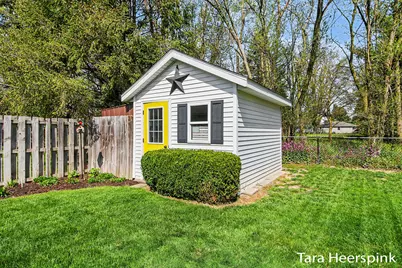 2077 Fernwood Drive, Jenison, MI 49428 - Photo 23