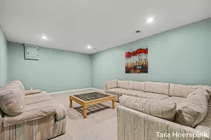 2077 Fernwood Dr, Jenison, MI 49428 - Photo 19