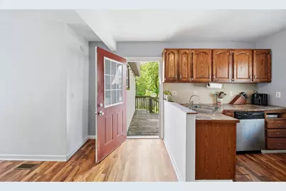 407 Hinckley Boulevard, Jackson, MI 49203 - Photo 15