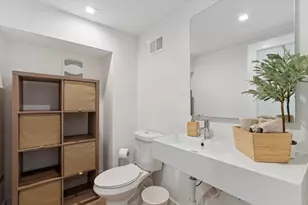 533 E Harrison, Royal Oak, MI 48067 - Photo 11