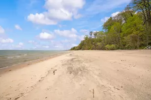 5646 M 63 N, Coloma, MI 49038 - Photo 63
