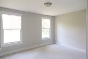 5565 Wing Ave SE, Kentwood, MI 49512 - Photo 9
