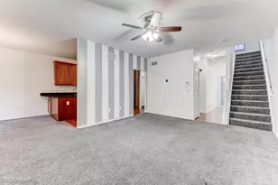 41101 N Maplewood Dr, Canton, MI 48187 - Photo 7