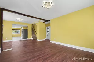 719 Leonard St NE, Grand Rapids, MI 49503 - Photo 9