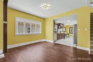 719 Leonard St NE, Grand Rapids, MI 49503 - Photo 11