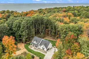 7027 Pebble Ln, Fennville, MI 49408 - Photo 47