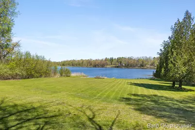 210 S Shore Drive, Edmore, MI 48829 - Photo 7