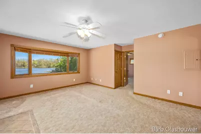 210 S Shore Drive, Edmore, MI 48829 - Photo 9