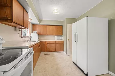 19 W Pierce, Coldwater, MI 49036 - Photo 7
