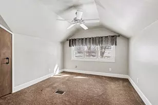 2407 Fairfield Ave, Kalamazoo, MI 49048 - Photo 21