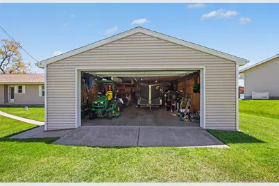 380 Whispering Oaks Drive, Muskegon, MI 49442 - Photo 21