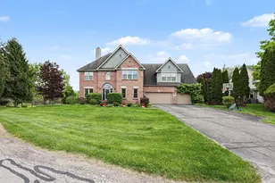 4764 Dunbarton Ct, Ann Arbor, MI 48103 - Photo 3