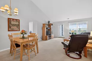 773 W Barrington Cir, Jackson, MI 49203 - Photo 5