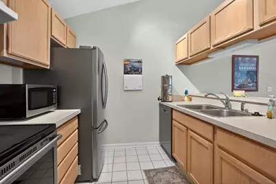 773 W Barrington Circle, Jackson, MI 49203 - Photo 9
