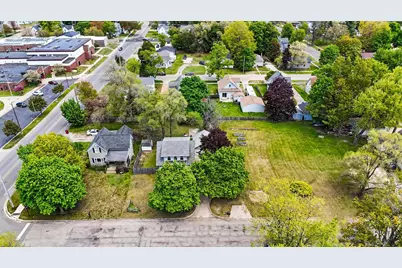422 Pine Street, Belding, MI 48809 - Photo 3