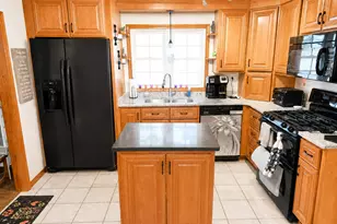 722 Golden Ave, Battle Creek, MI 49014 - Photo 11
