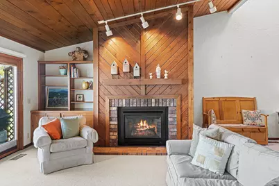 410 N Lakeshore Drive, Holland, MI 49424 - Photo 29