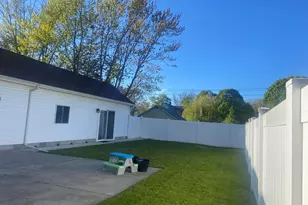 1180 W Grand Ave, Muskegon, MI 49441 - Photo 17