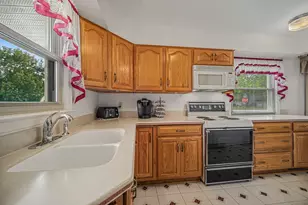 457 Everett St, Milan, MI 48160 - Photo 7