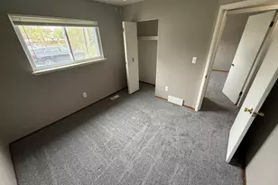 27912 Van Howe St, Roseville, MI 48066 - Photo 7