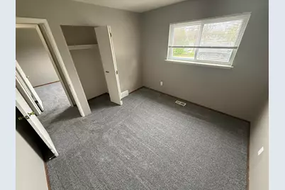 27912 Van Howe Street, Roseville, MI 48066 - Photo 9