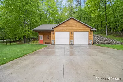 5182 Muskego Drive, Croton, MI 49337 - Photo 3