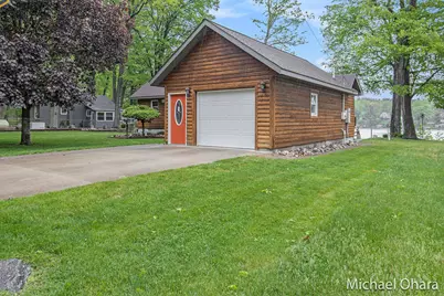 5182 Muskego Drive, Croton, MI 49337 - Photo 5