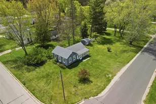 731 Sherman St, Big Rapids, MI 49307 - Photo 29