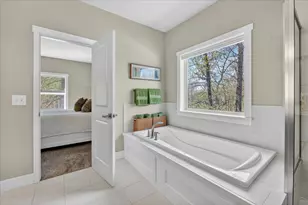 9126 Preserve Dr, Fenton, MI 48430 - Photo 23