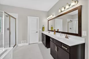 9126 Preserve Dr, Fenton, MI 48430 - Photo 21