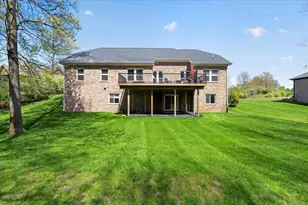 9126 Preserve Dr, Fenton, MI 48430 - Photo 51