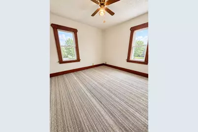 154 N Wabash Avenue N, Battle Creek, MI 49017 - Photo 7