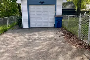 154 N Wabash Ave N, Battle Creek, MI 49017 - Photo 9